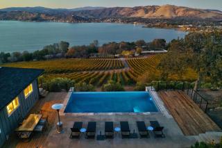Vineyard Setting With 180 Panoramic Lake Views - Lower Lake - 0