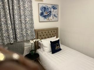 TJ Homes - Double room with Single Bed - 3 Min to Tube station - London - Ruislip - 0