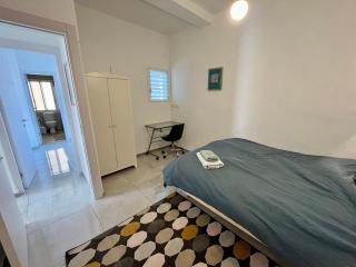 A cozy 2bdrm home in Wadi-Nisnas Haifa - 8
