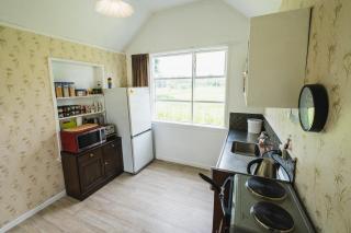 Cliff Top Cottage - - 3