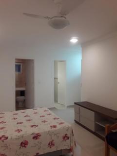 Casa com piscina a 150m da praia da Enseada - 8