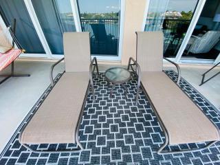 St Pete Beach Penthouse Beach & Intercoastal Views - St. Pete Beach - 2