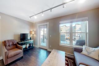 Mountainside Living - 7