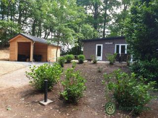 Cozy Cottage in Leenderbos with Hot Tub - 2