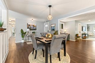 Sunset Ave Lux! 4BR Large Home in Downtown Boise - 5