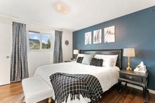 Sunset Ave Lux! 4BR Large Home in Downtown Boise - 9