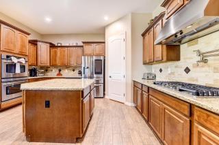 Pool, BBQ and Bar Family Home in Queen Creek - Queen Creek - 4
