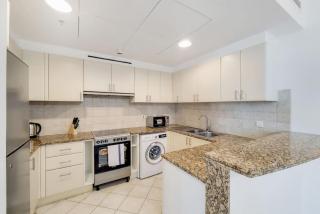 Al Murjan, Marina - Trendy Two Bedroom - Dubai - 2