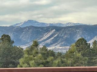 Mountain Vistas House and Acreage - Monument - 6