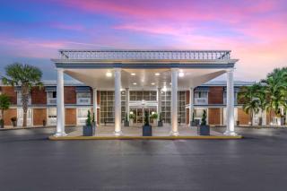 Best Western Palm Beach Lakes - West Palm Beach - 9