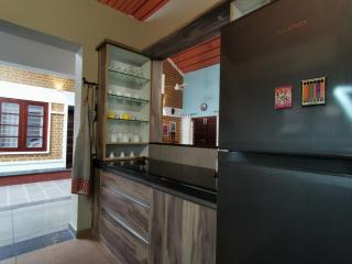 Afrika House by Afrind Hospitality - Ernakulam - 4