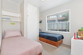 Surfers Lookout - Waipu Cove Holiday Home - Waipu - 1
