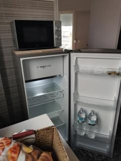 Penthouse spacious w super wifi & terrace, 2 min from metro - 3