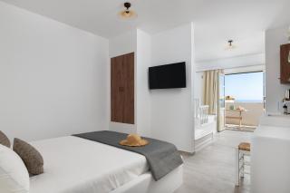 Stegna Akti Luxury Suites - 4