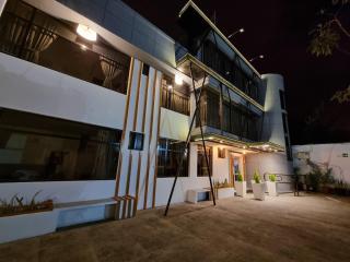 The BRONX HOTEL - Latacunga - 6