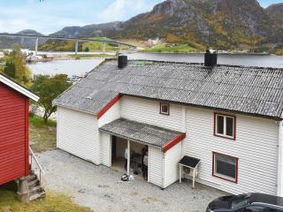 8 person holiday home in Snillfjord-By Traum - 5