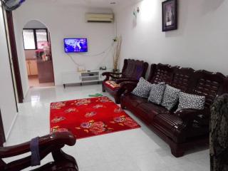 Idaman guesthouse Malay FAMILY ONLY - Kubang Semang - 0