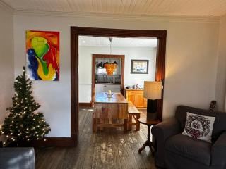 House & loft, pool table, ping-pong, fireplace, AC - Ayer's Cliff - 5