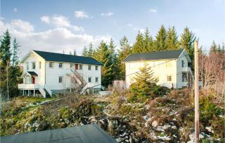Awesome Apartment In Sandstad With Wifi - Skipnes - 0