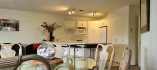 Oceanside Resort & Twin Towers - 9