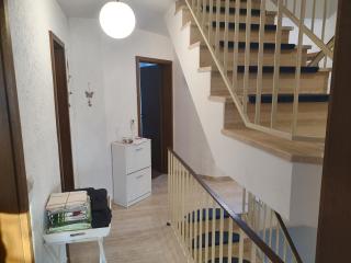 5 Zimmer Appartement in ruhiger Lage nähe Heilbronn - Oedheim - 2