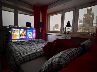 LOVE metro WiFi 300Mbs 65’TV Netflix HBO AppleTV+ - Warsaw - 3