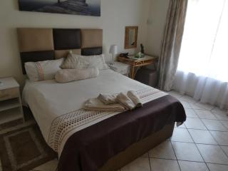 Garden Cluster Home in Edenvale - 6