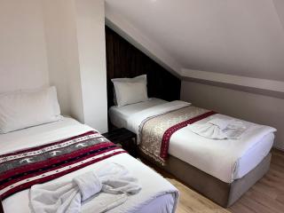 Mia's Favorite Hotel - Mavrovo - 1