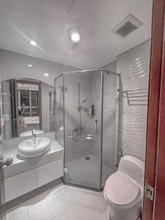 2 bedrooms Vinhome Central Park - 4