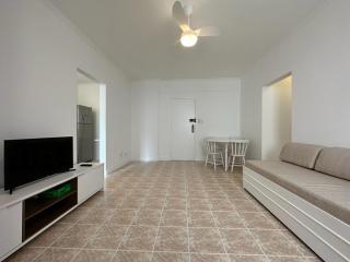 Ap 1! Super aconchegante, apenas 250 metros da praia da Enseada! - 7