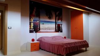 Detached house with garden - 9