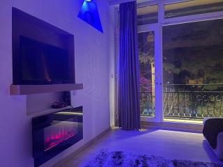 Greenside Apartment - 2