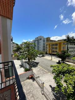Ap 3! Lindo com sacada, apenas 250 metros da praia da Enseada! - Guarujá - 5