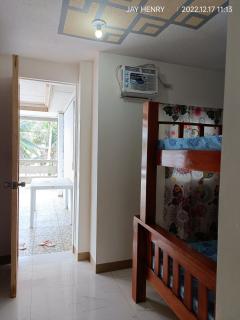 Ocean View Room Jay Henry's Transient House - Pagudpud - 2
