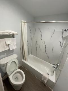 Western Inn - West Columbia - 4