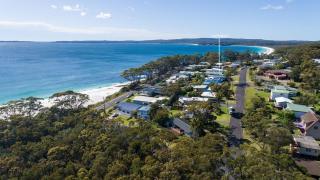 Footprints at Hyams Beach - 4BR home w. games room - Hyams Beach - 9