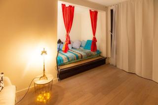 Studio with Balcony - 4