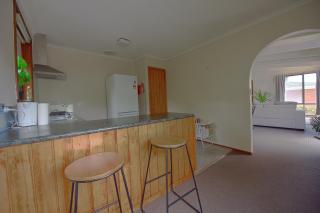DingDing upst-airs yellow House Free parking - Sandy Bay - 7