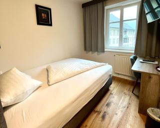 Hotel Goldener Löwe - Kufstein - 7