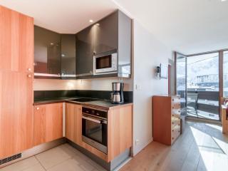 Apartment Les Roches Rouges - Lavachet by Interhome - Tignes - 2