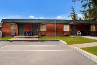 Rodeway Inn Harlan - 1