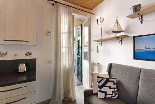 La Casa del Sole nel Borgo - Genova - 7
