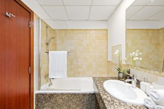 High rise 2BR in JBR w/ Sea View - Walk to Beach - 4