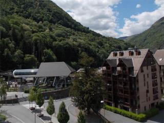 Luchon T2 Centre Ville avec Balcon Sud et Parking - Animaux Admis - FR-1-313-194 - Luchon - 2