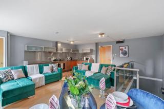 Lovely Spacious Duplex in Nottingham - Sleeps 8 - 4