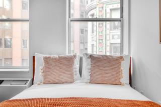 FiDi Studio w Gym Roof deck Speakeasy NYC-78 - 3