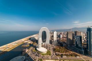 Orbi City Sea View Apartments - Batumi - 4