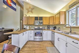 Bristle Cone Fairplay Cabin with Hot Tub - 3