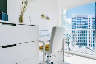 Penthouse with Ocean and City Views in Lux Miami Brickell Sleeps 4 - Miami - 9