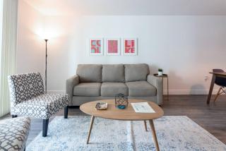 Super Cool 1BR Apartment in Brickell with Parking - 8